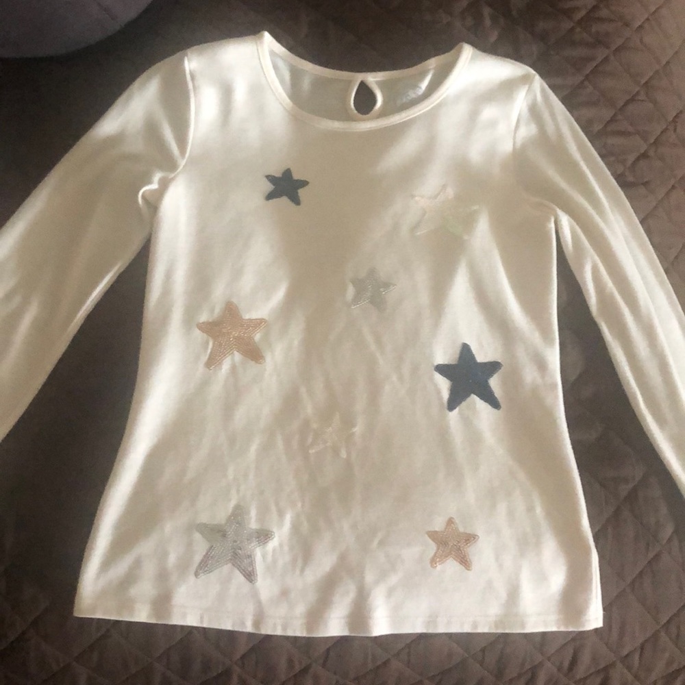 A girls shirt
